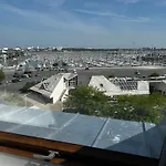 Acces Avec Vue アパート